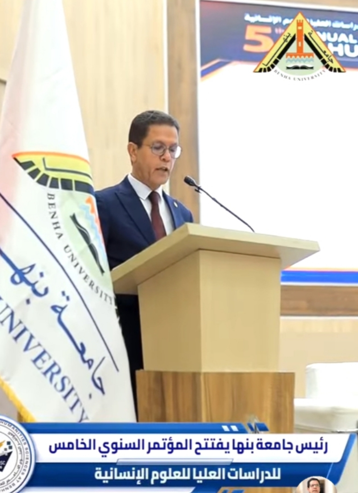 رئيس جامعة بنها: دعم البحث العلمي وتطوير الدراسات العليا أولوية بالجامعة